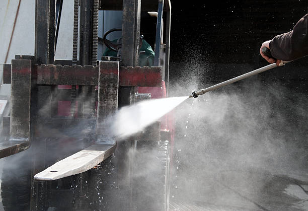 Why Choose Our Certified Pressure Washing Experts for Your Project Needs in White Oak, MD?